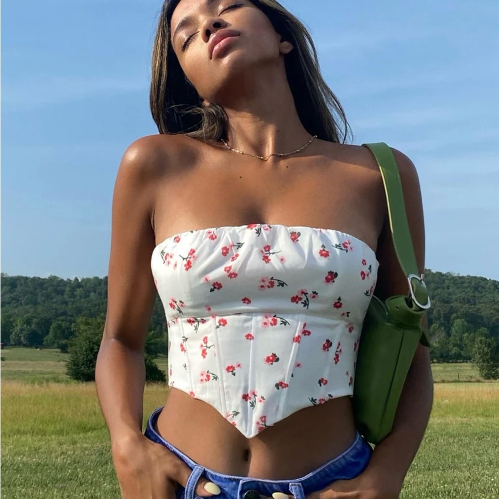 Ivy Bustier